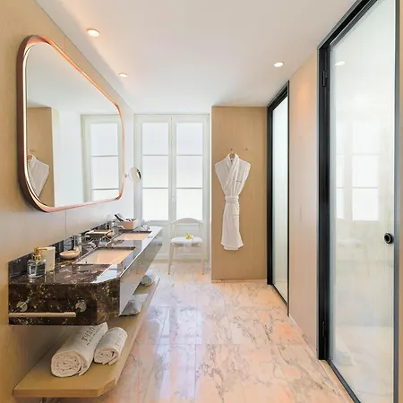 Hotel The One Palacio Da Anunciada 5*