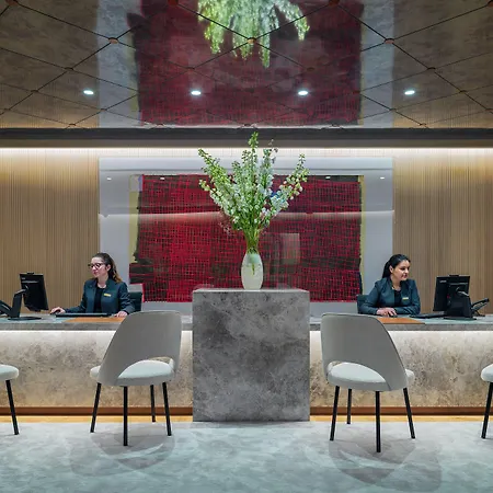 The One Palacio Da Anunciada 5* Lissabon