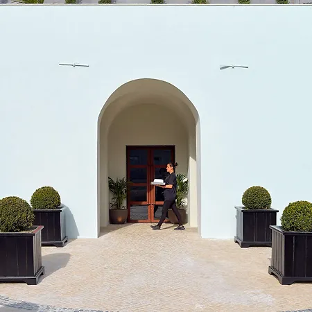 The One Palacio Da Anunciada 5* Lissabon