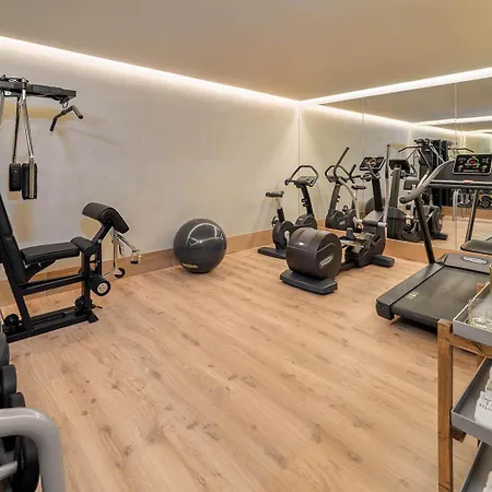 The One Palacio Da Anunciada Szálloda