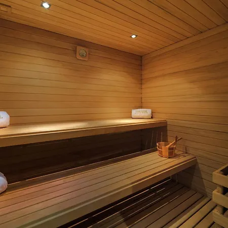 The One Palacio Da Anunciada 5*