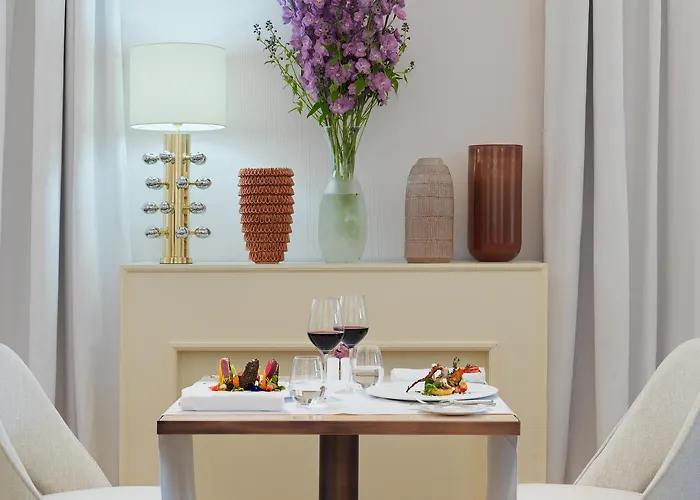 Hotel The One Palácio Da Anunciada