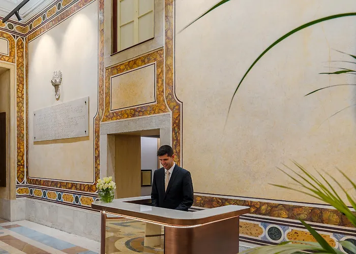 The One Palácio Da Anunciada Hotel