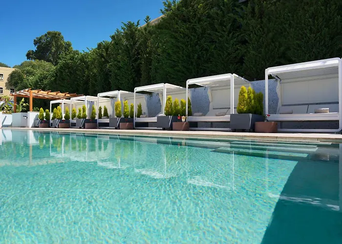 The One Palácio Da Anunciada Hotel 5*