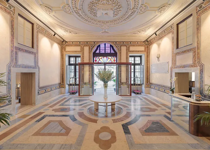 The One Palácio Da Anunciada Hotel 5*