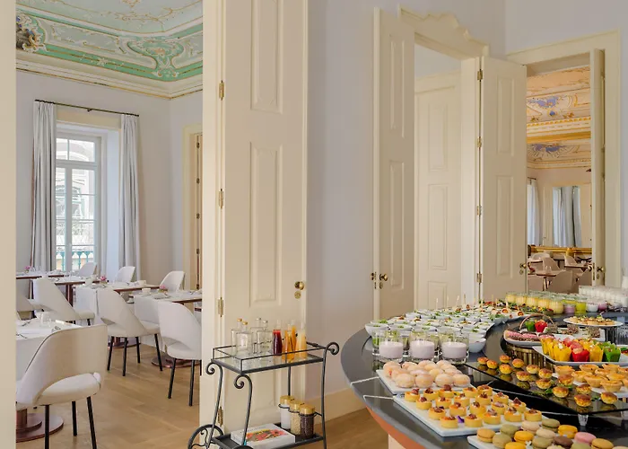 The One Palácio Da Anunciada Hotel 5*