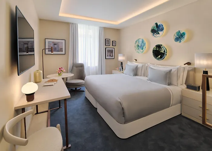 The One Palácio Da Anunciada Hotel 5*